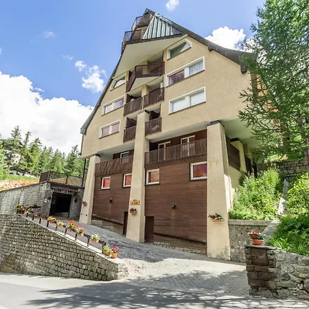 Hellochalet - Nido Dell Aquila Romantic View 公寓 布勒伊-切尔维尼亚